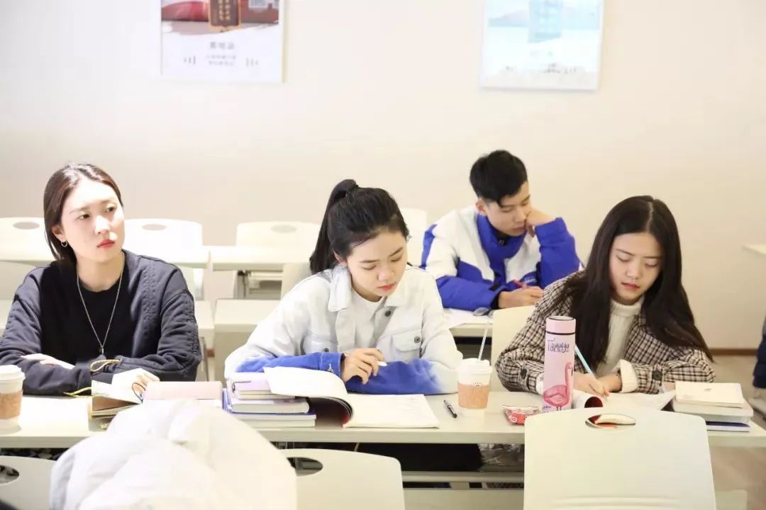 影视音乐的特征有哪些