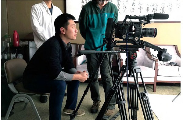 秦博说 ：“做了这么多年的调查记者，无论如何，我们都要相信自己的记录。”